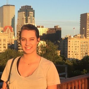 Meet your Posher, Cecilia